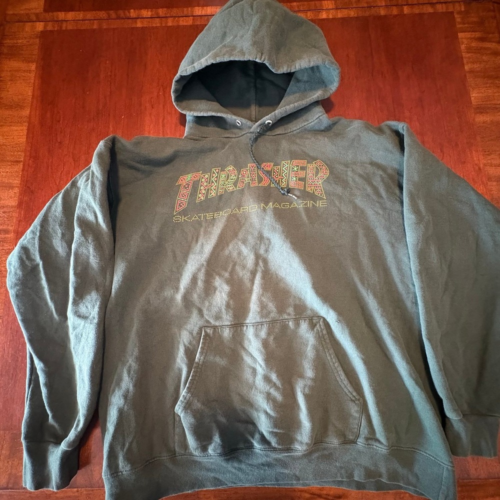 Thrasher Skateboard Magazine Hoodie Tribal Logo Green Pullover Medium‎
